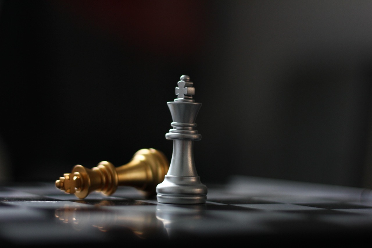 技术支持辅助顶级厂商之间的竞争和变更